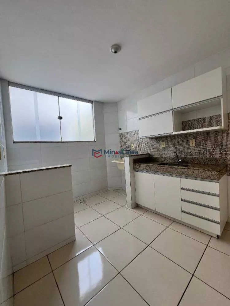 Apartamento à venda com 3 quartos, 75m² - Foto 4