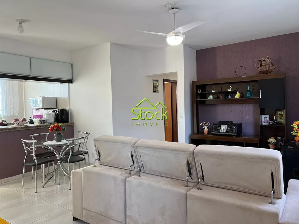 Apartamento à venda com 3 quartos, 84m² - Foto 4