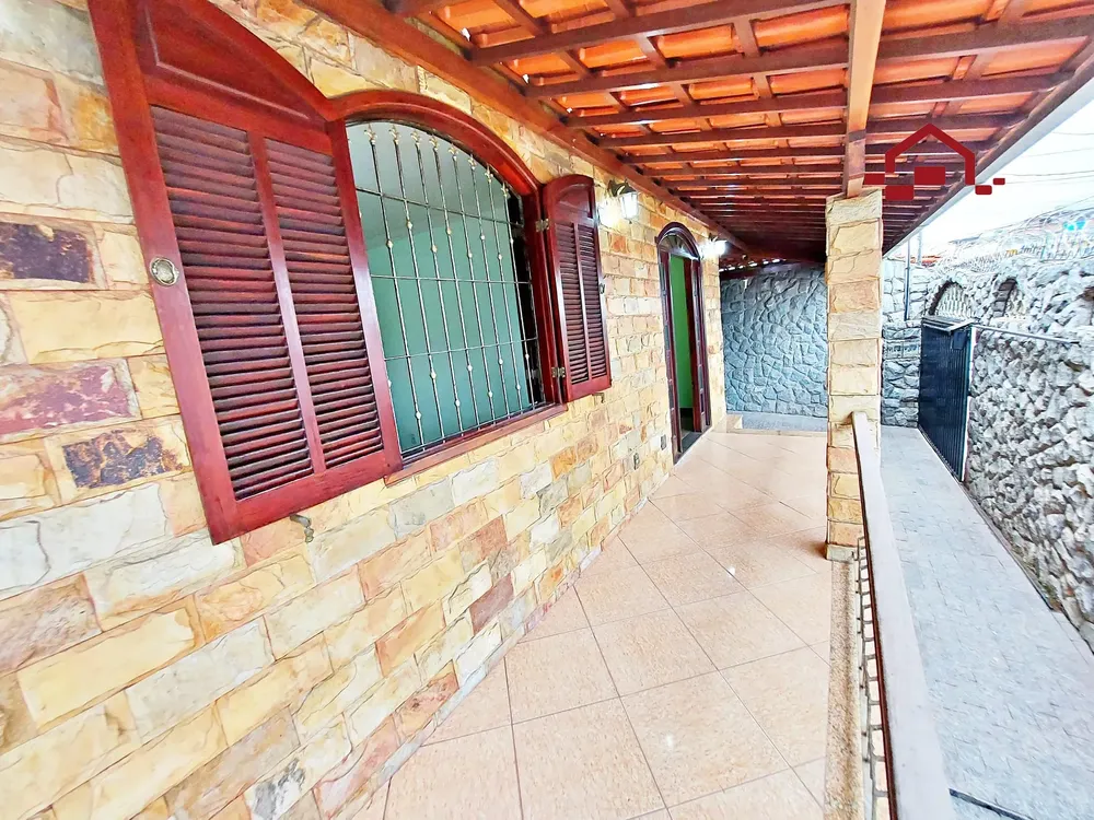 Casa, 3 quartos, 200 m² - Foto 1