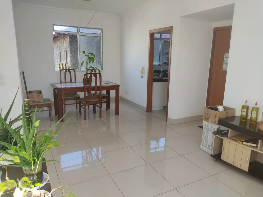 Apartamento à venda com 3 quartos, 110m² - Foto 2