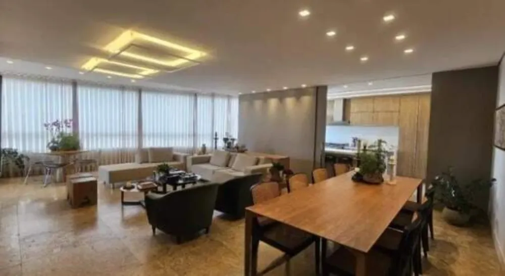 Apartamento, 3 quartos, 244 m² - Foto 1