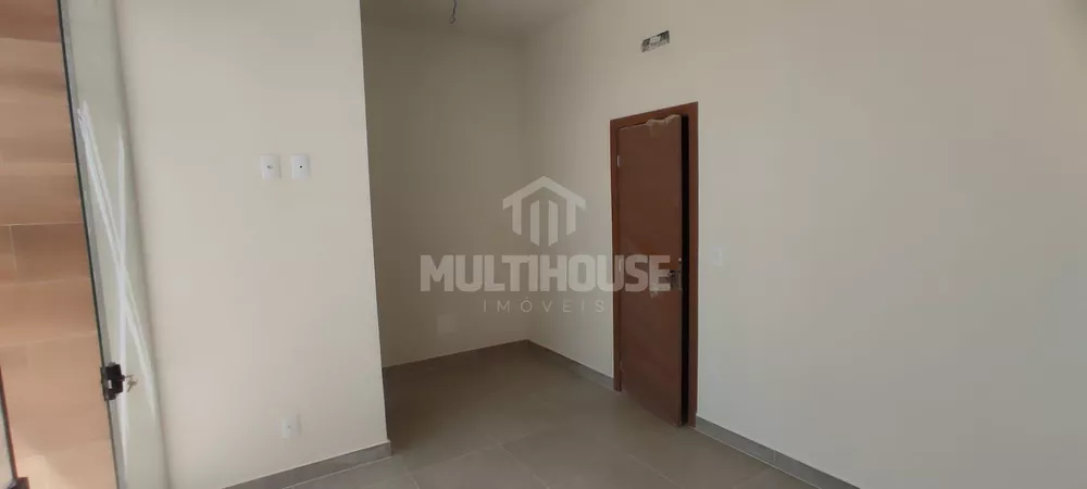 Casa à venda com 3 quartos, 120m² - Foto 4