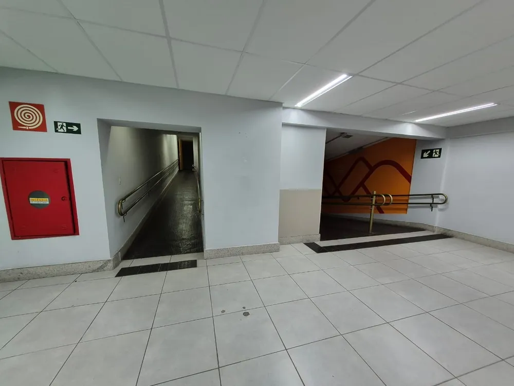Loja-Salão, 1767 m² - Foto 9