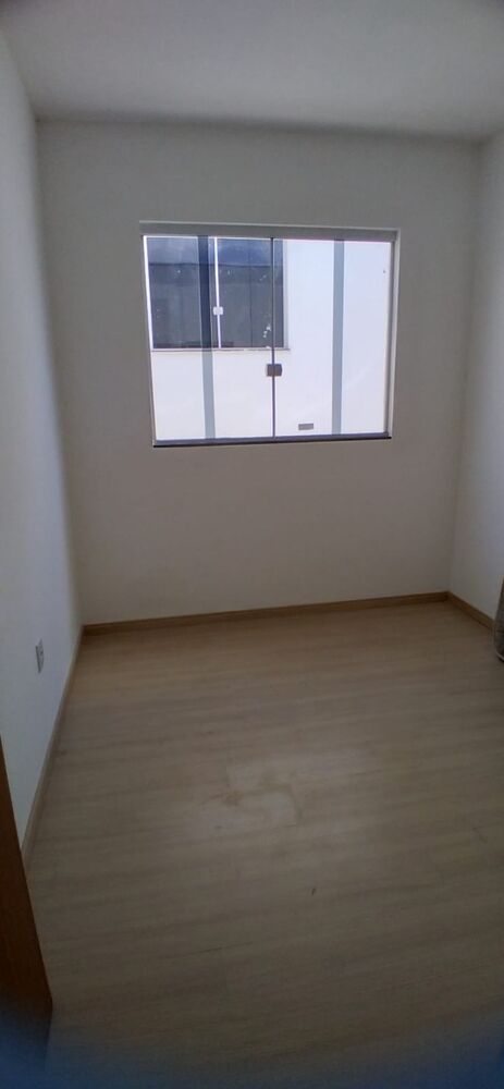 Casa à venda com 3 quartos, 116m² - Foto 4