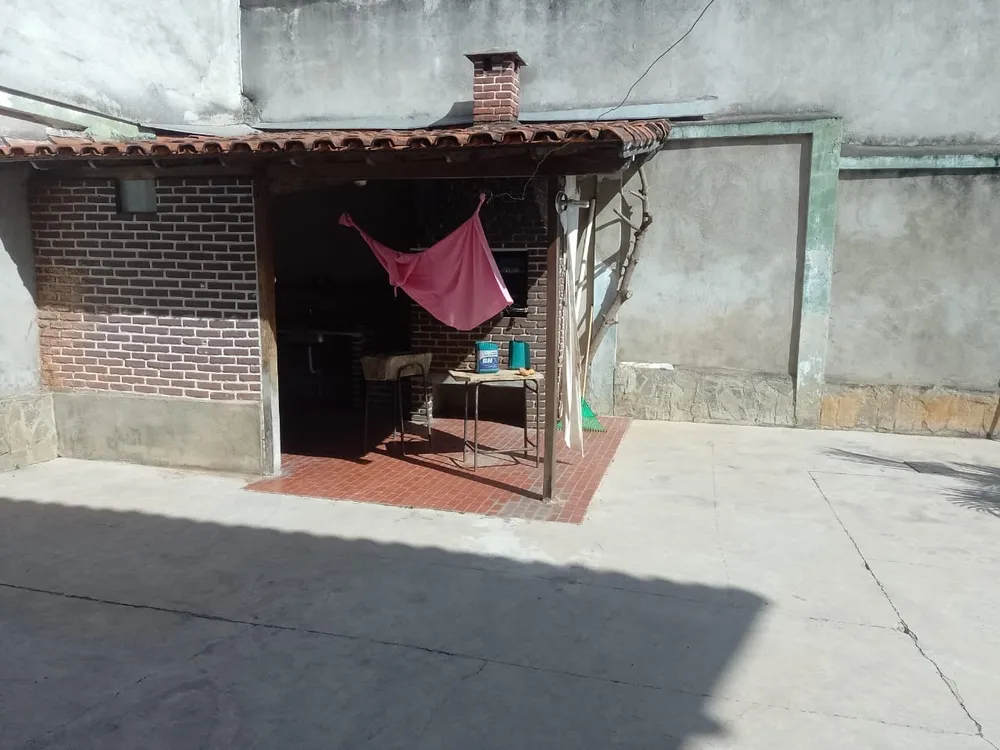 Casa, 4 quartos, 331 m² - Foto 1