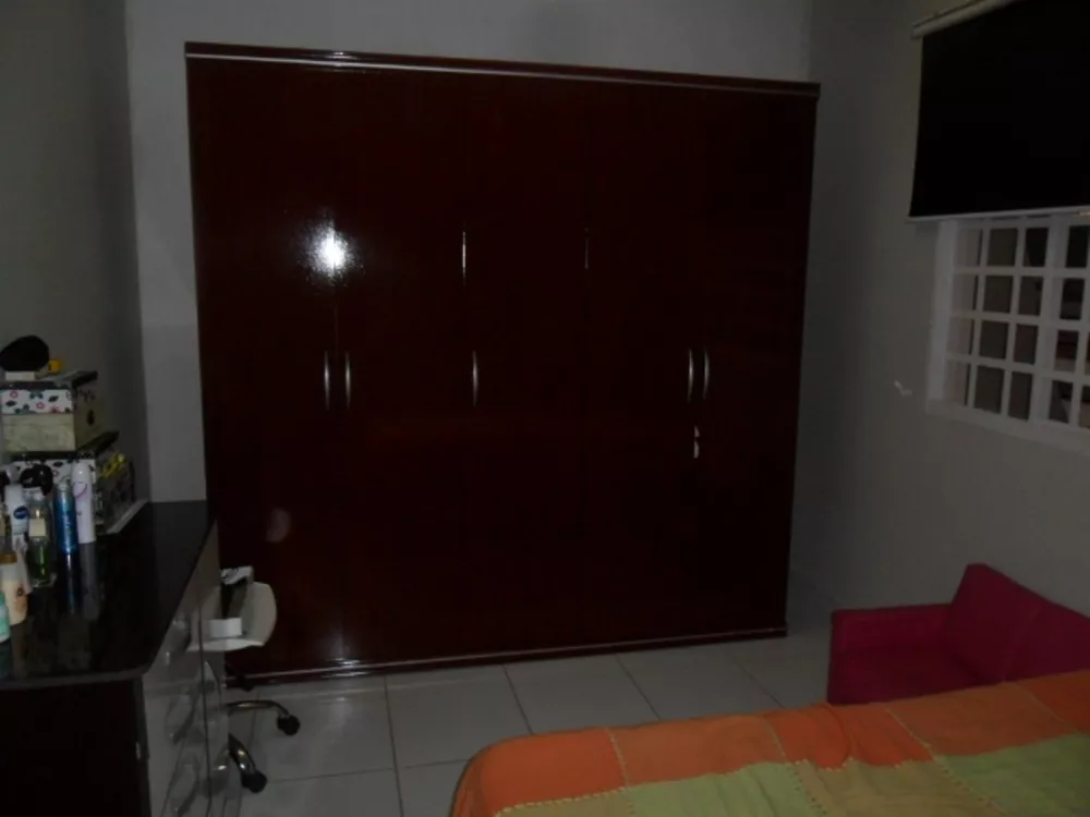 Casa à venda com 3 quartos, 220m² - Foto 14