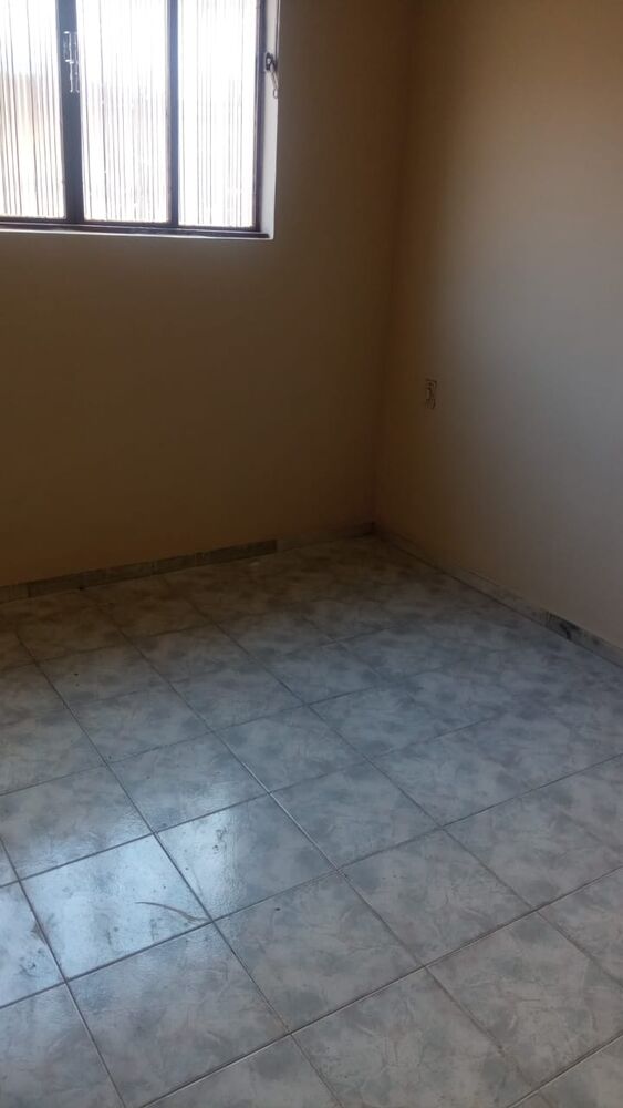 Casa para alugar com 3 quartos, 80m² - Foto 2