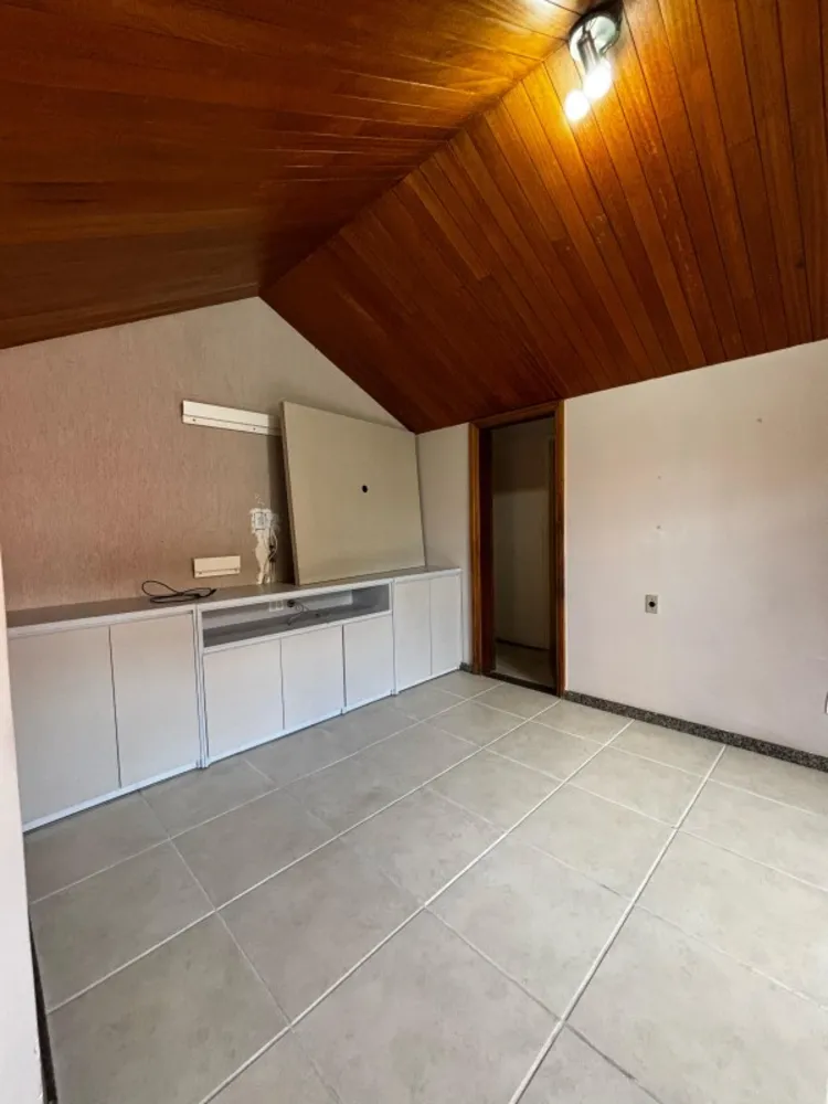 Casa, 3 quartos, 250 m² - Foto 6