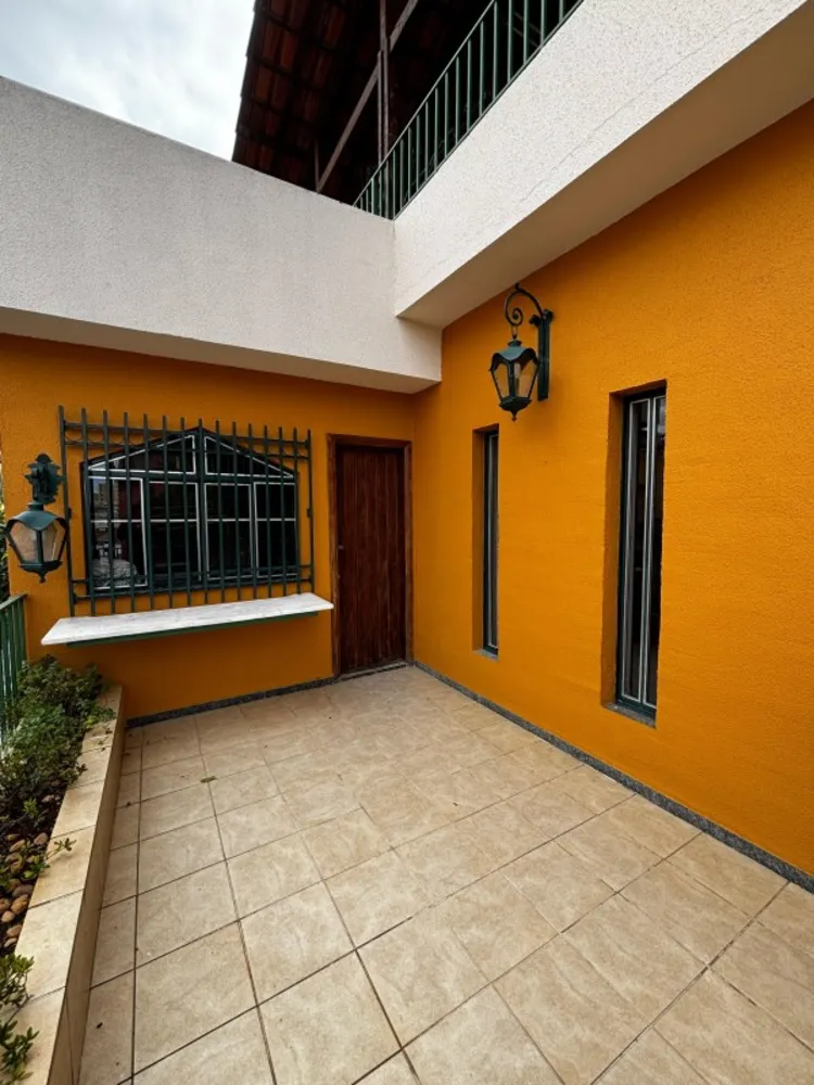 Casa, 3 quartos, 250 m² - Foto 1