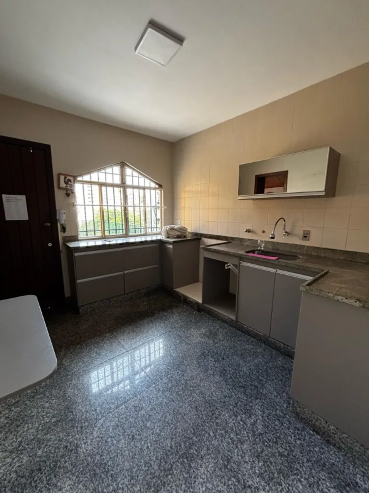 Casa, 3 quartos, 250 m² - Foto 4