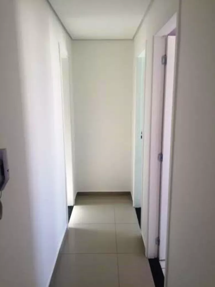 Apartamento à venda com 2 quartos, 62m² - Foto 4