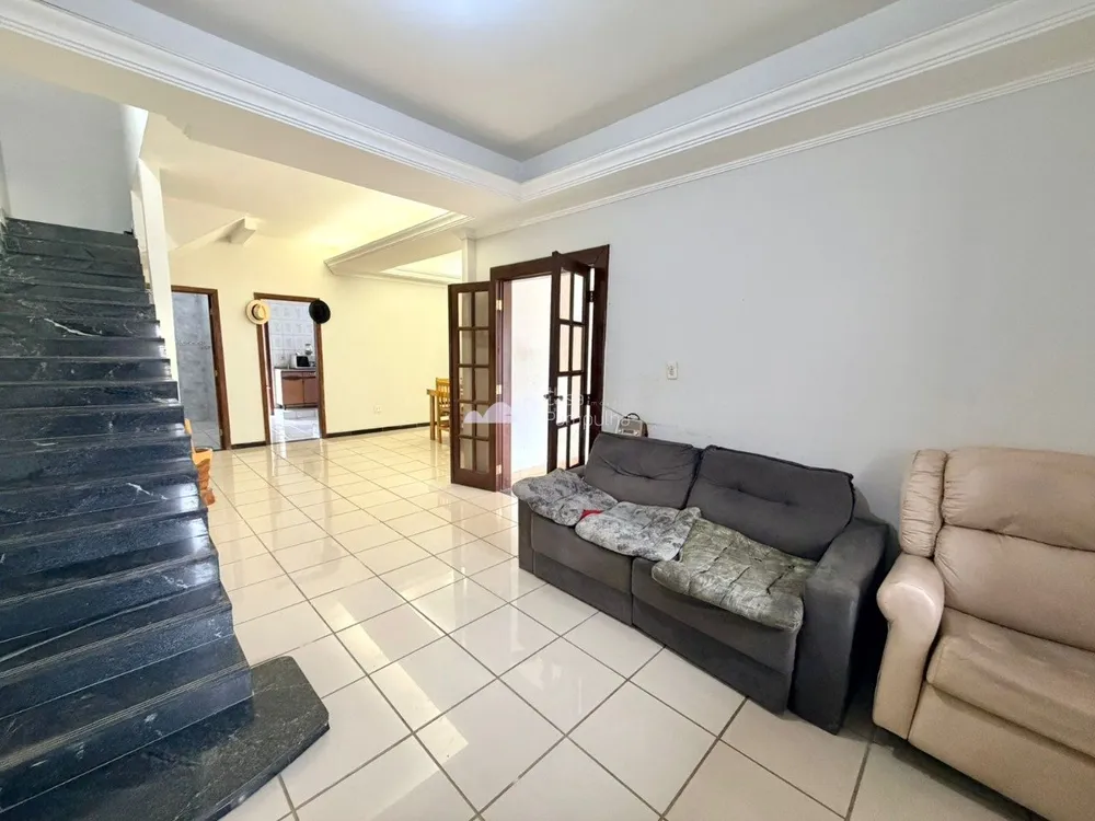 Casa, 3 quartos, 205 m² - Foto 9