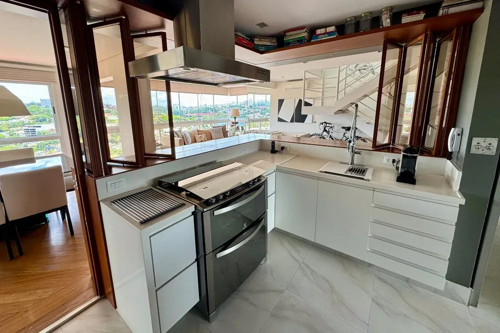 Cobertura, 3 quartos, 236 m² - Foto 4