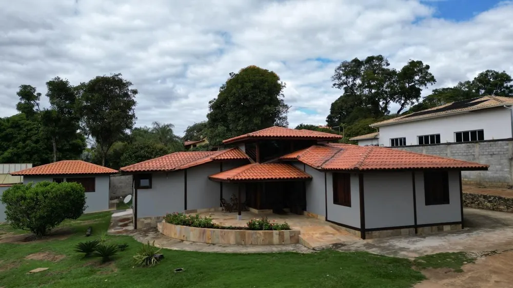 Casa, 4 quartos, 240 m² - Foto 2