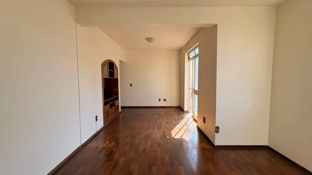Apartamento, 3 quartos, 100 m² - Foto 1