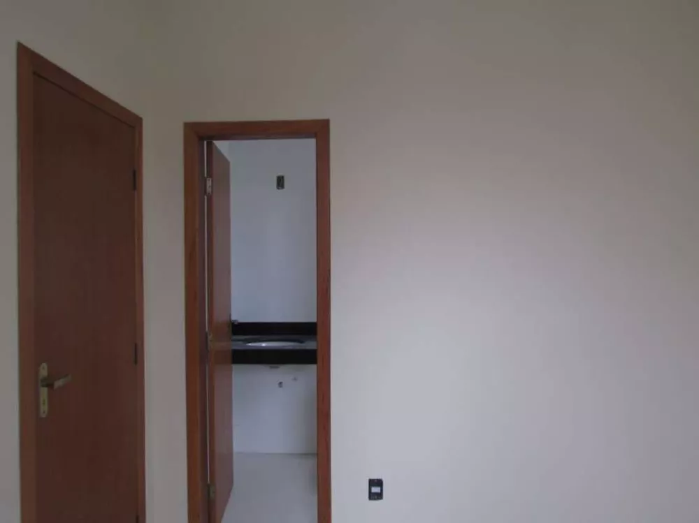 Apartamento à venda com 3 quartos, 75m² - Foto 5