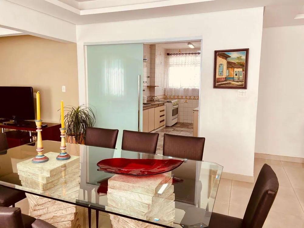 Apartamento, 3 quartos, 150 m² - Foto 1