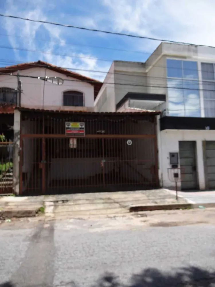 Casa, 4 quartos, 250 m² - Foto 1
