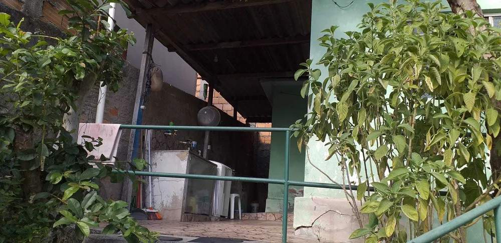 Casa, 4 quartos, 180 m² - Foto 2
