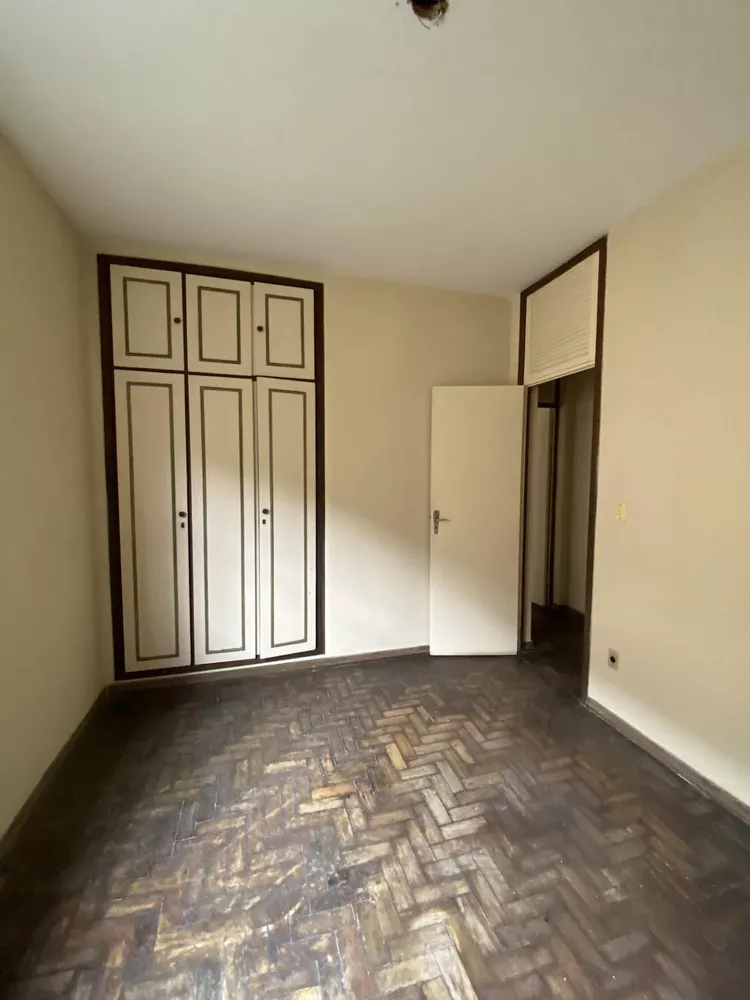 Casa à venda com 4 quartos, 250m² - Foto 7