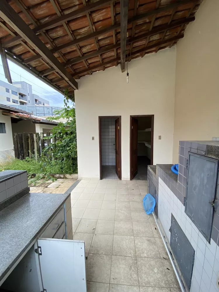 Casa à venda com 4 quartos, 250m² - Foto 10