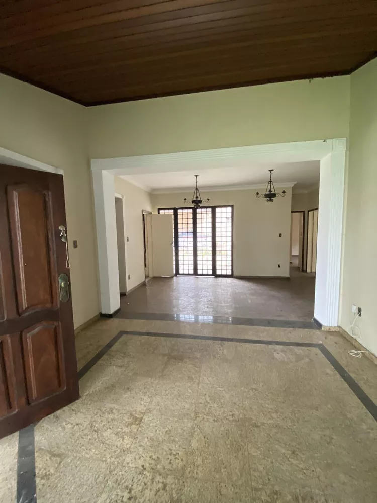 Casa à venda com 4 quartos, 250m² - Foto 5