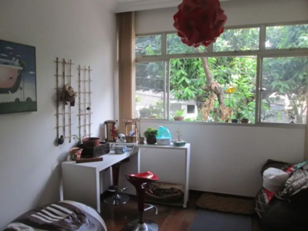 Apartamento à venda com 3 quartos, 196m² - Foto 3