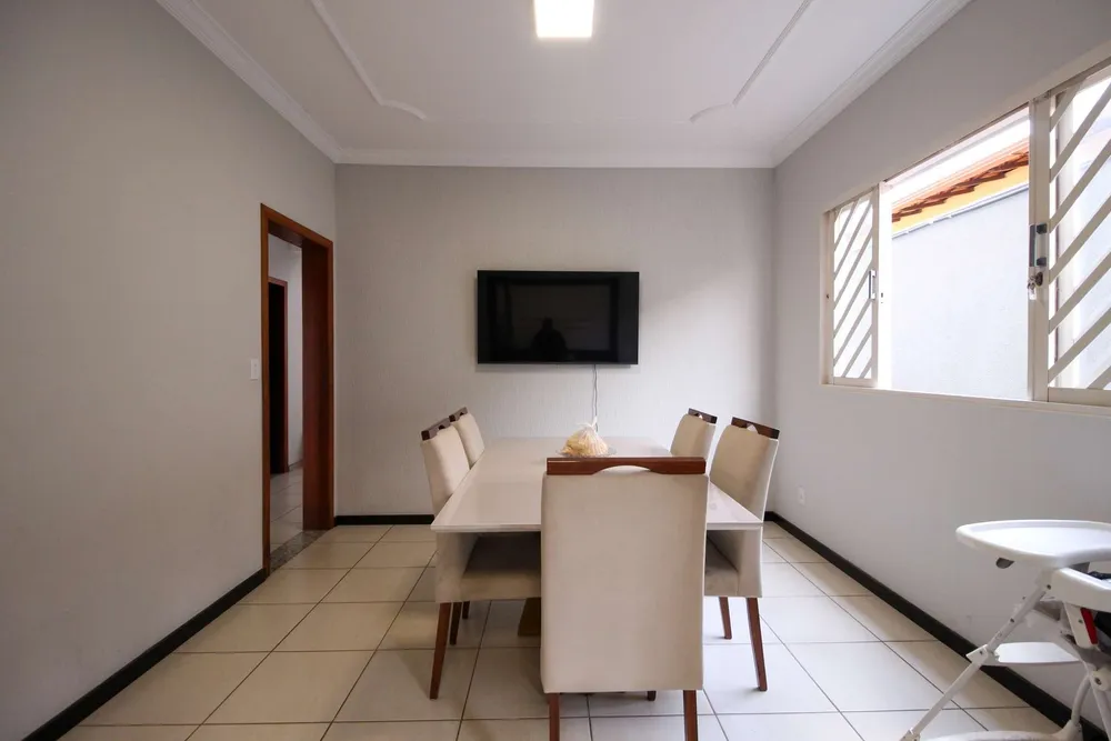 Casa, 5 quartos, 410 m² - Foto 1