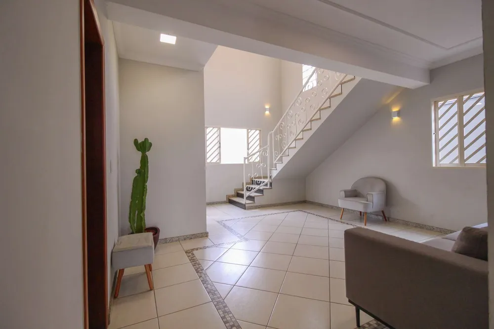 Casa, 5 quartos, 410 m² - Foto 3