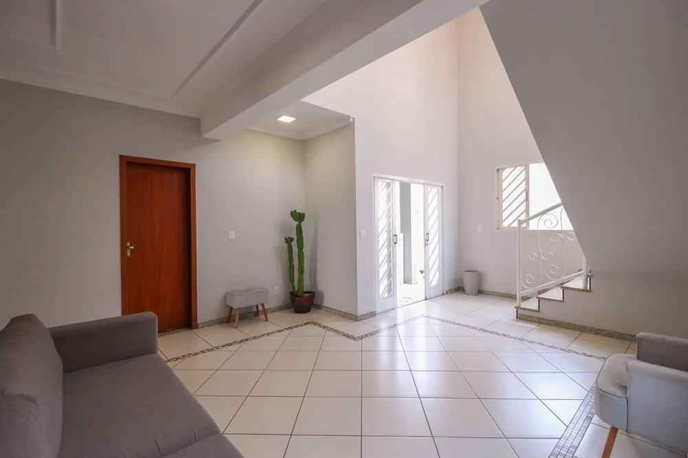 Casa, 5 quartos, 410 m² - Foto 2