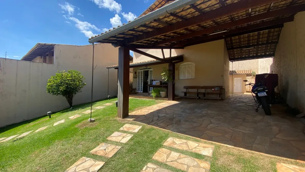 Casa, 4 quartos, 232 m² - Foto 3
