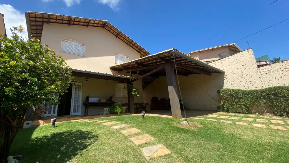 Casa, 4 quartos, 232 m² - Foto 1