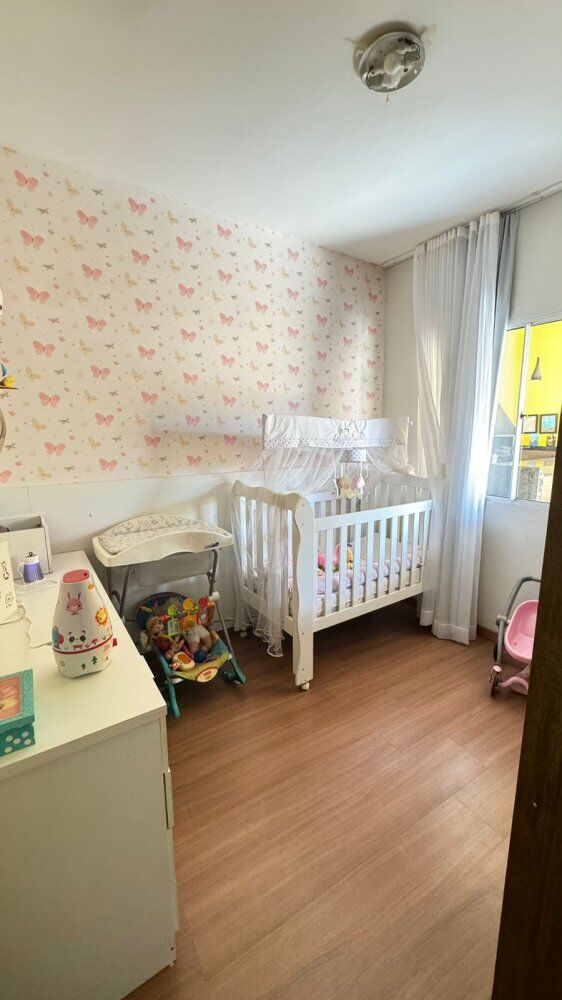 Casa à venda com 3 quartos, 200m² - Foto 7