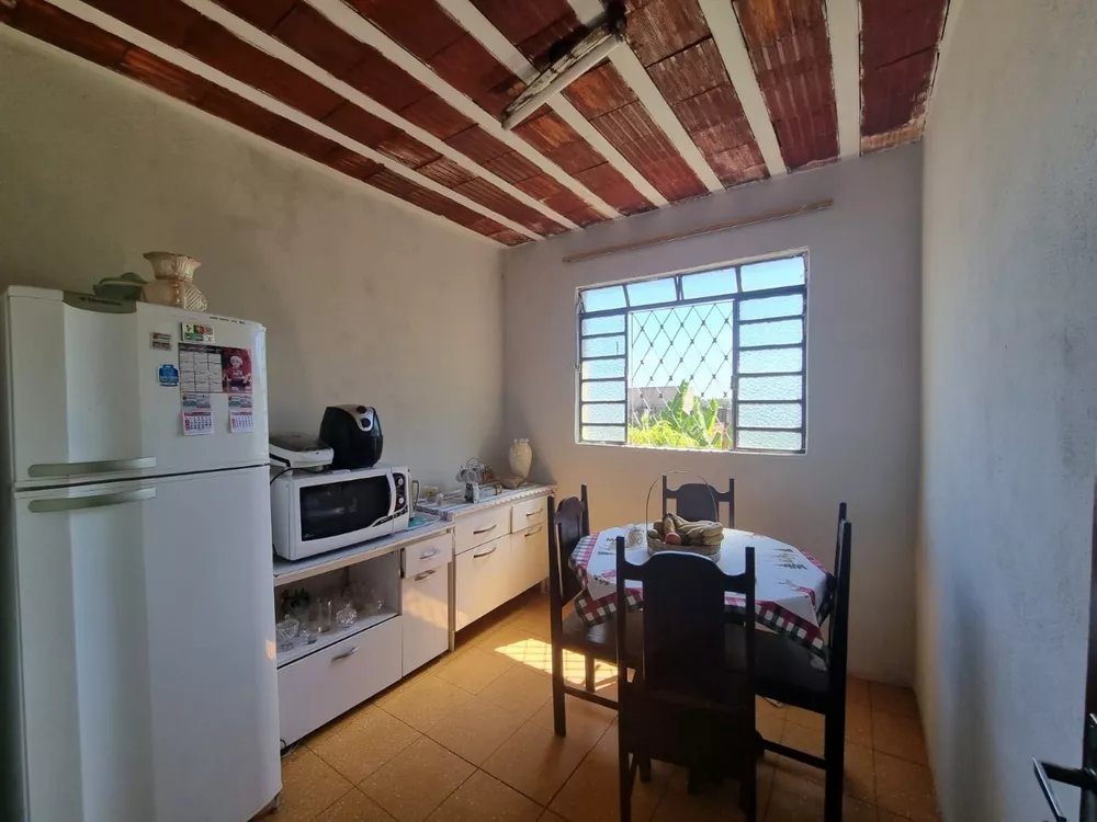 Casa à venda com 2 quartos, 119m² - Foto 9