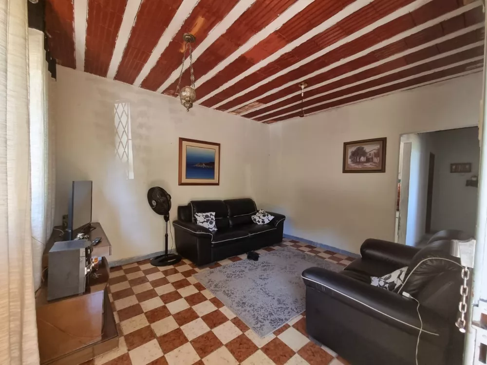 Casa à venda com 2 quartos, 119m² - Foto 1