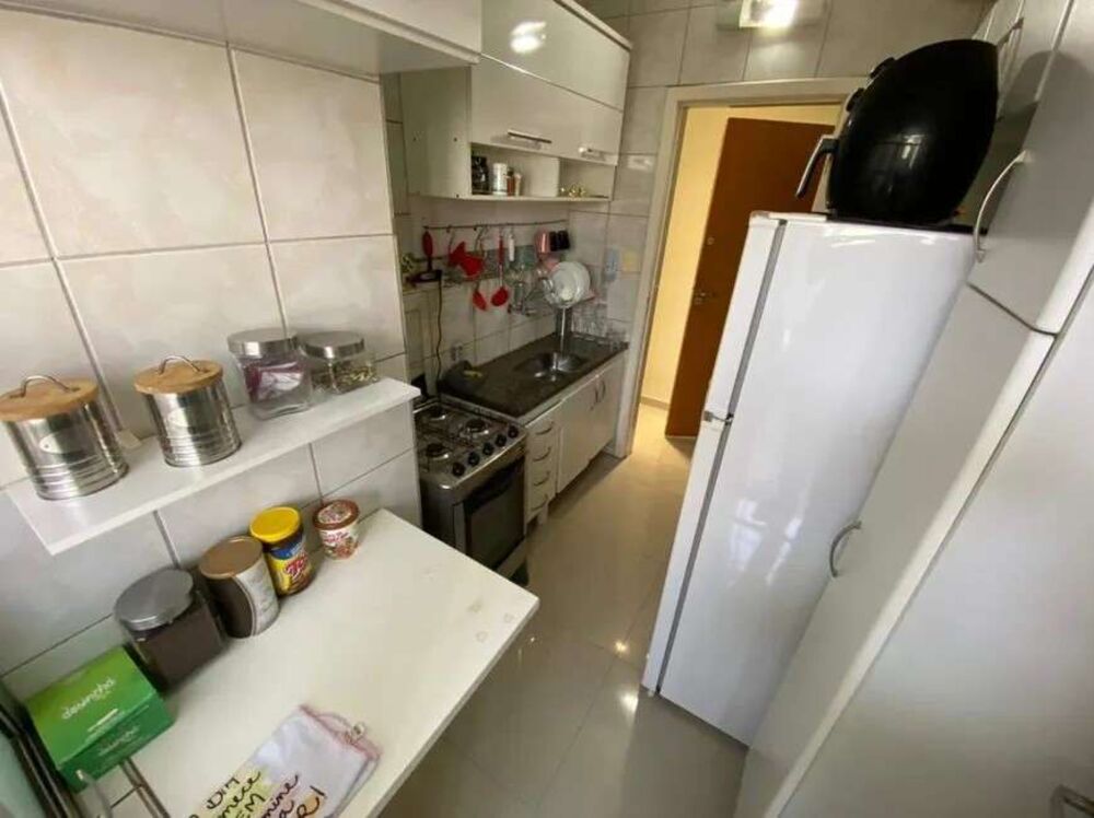 Apartamento à venda com 2 quartos, 60m² - Foto 11