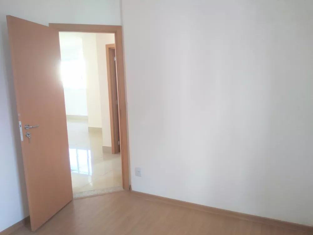 Apartamento à venda com 3 quartos, 80m² - Foto 8