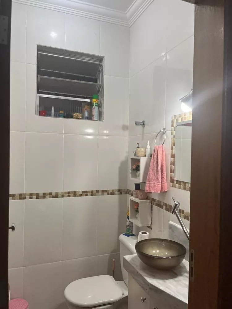 Casa à venda com 2 quartos, 140m² - Foto 16