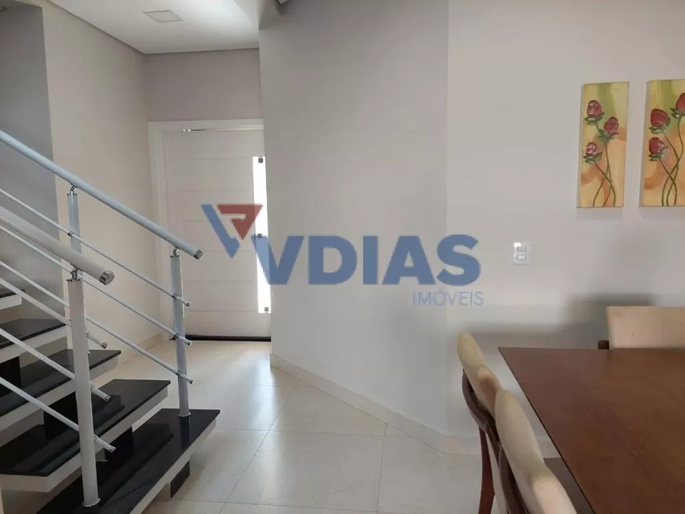 Casa de Condomínio à venda com 4 quartos, 300m² - Foto 3