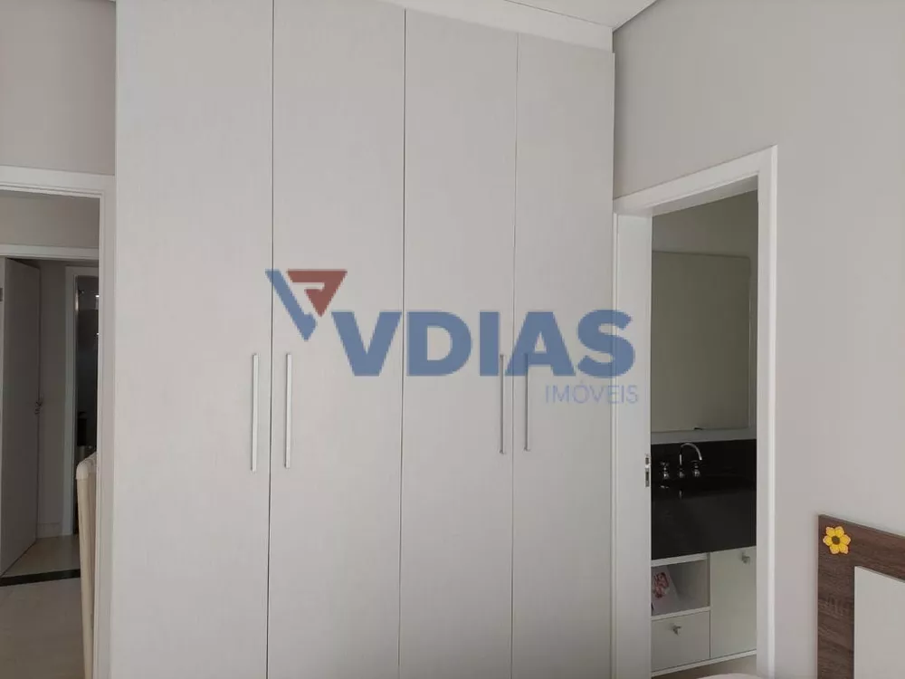 Casa de Condomínio à venda com 4 quartos, 300m² - Foto 17