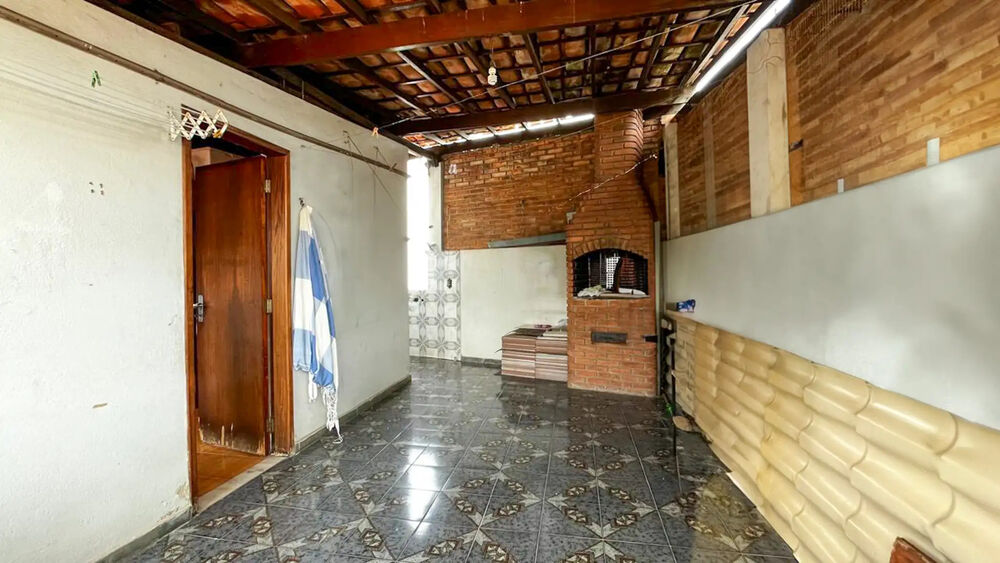 Casa à venda com 3 quartos, 180m² - Foto 3