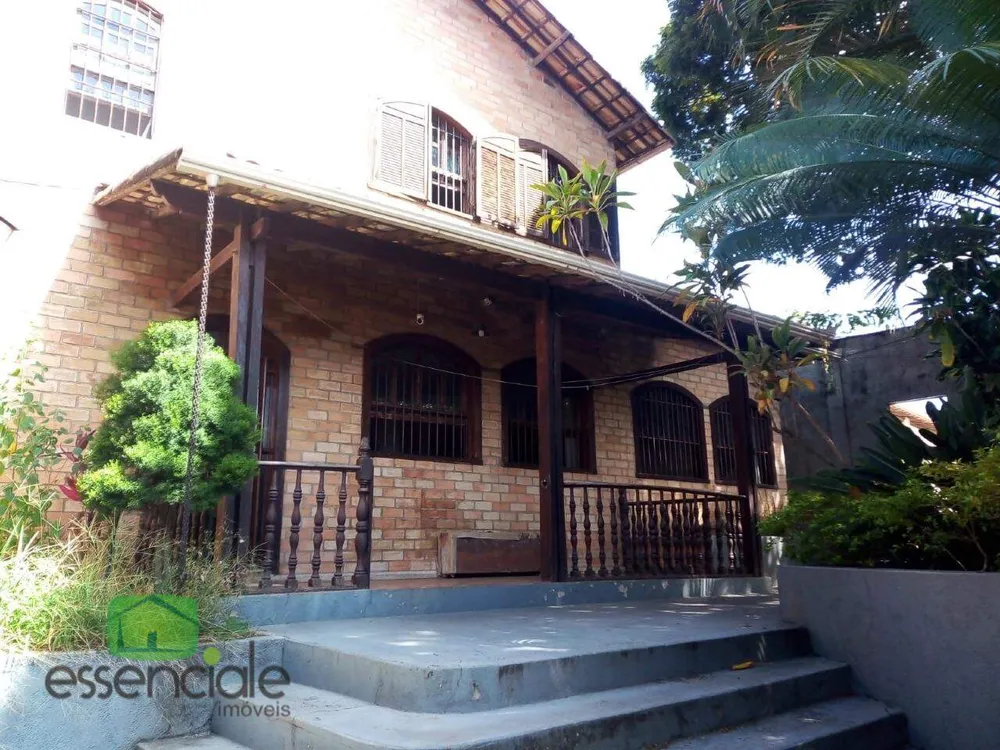 Casa, 5 quartos, 329 m² - Foto 2