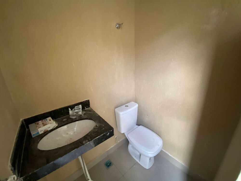 Casa à venda com 2 quartos, 100m² - Foto 2