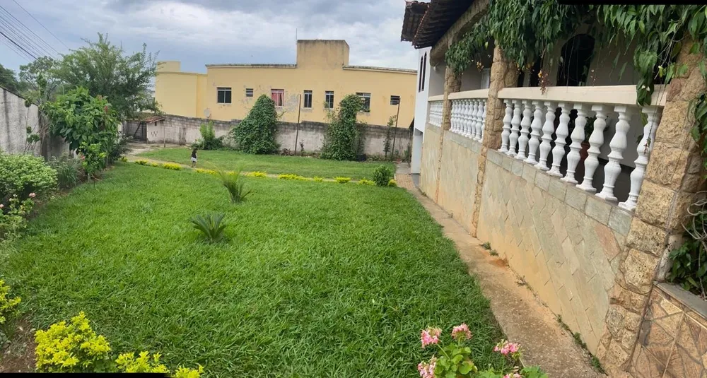 Casa, 4 quartos, 270 m² - Foto 1