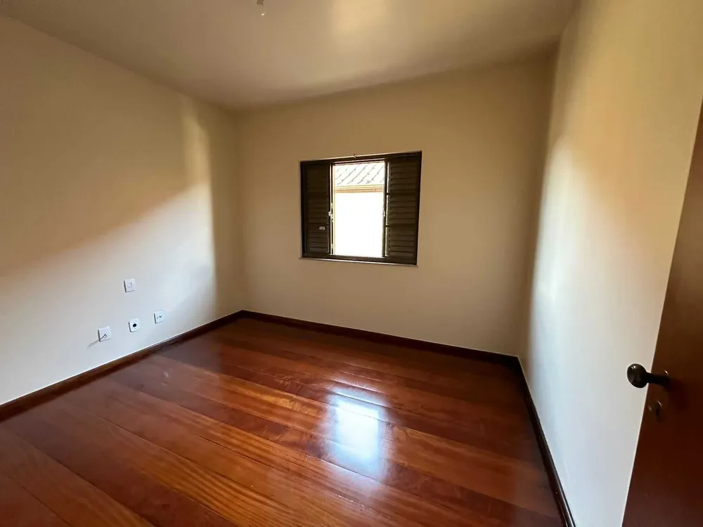 Casa, 4 quartos, 240 m² - Foto 7