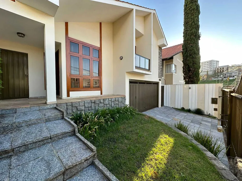 Casa, 4 quartos, 240 m² - Foto 3