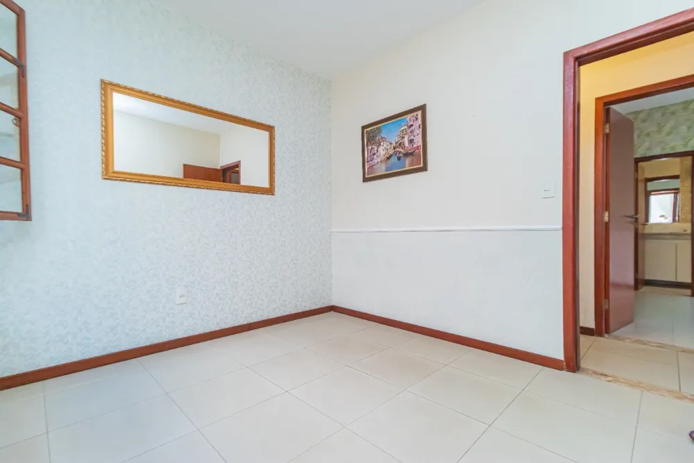 Casa, 4 quartos, 210 m² - Foto 2