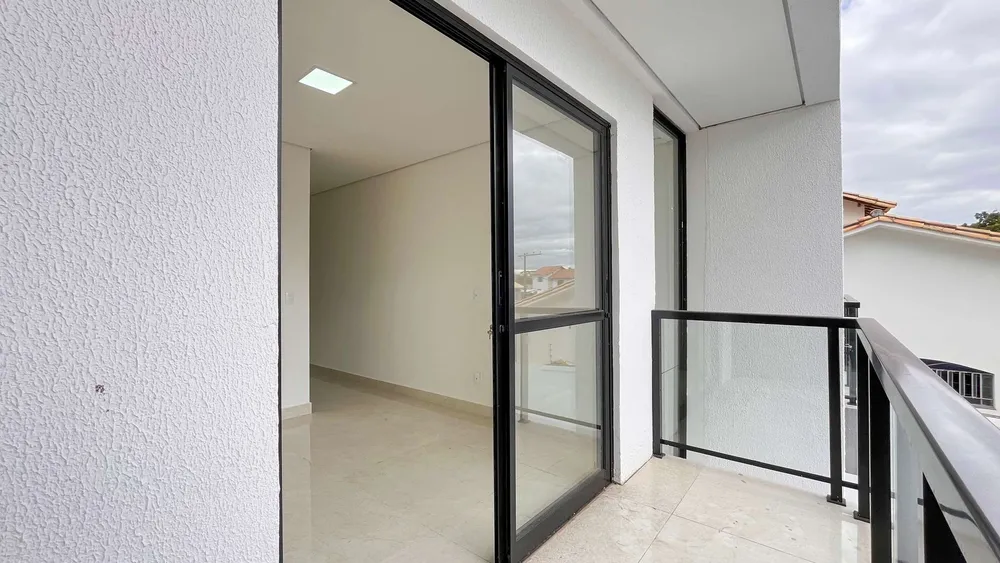 Casa, 3 quartos, 215 m² - Foto 2