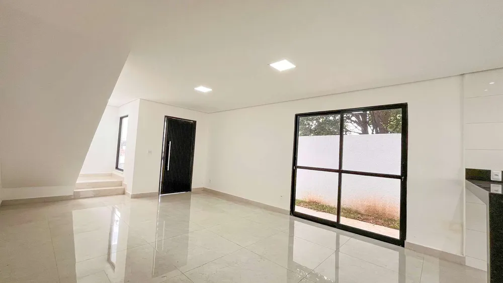 Casa, 3 quartos, 215 m² - Foto 3