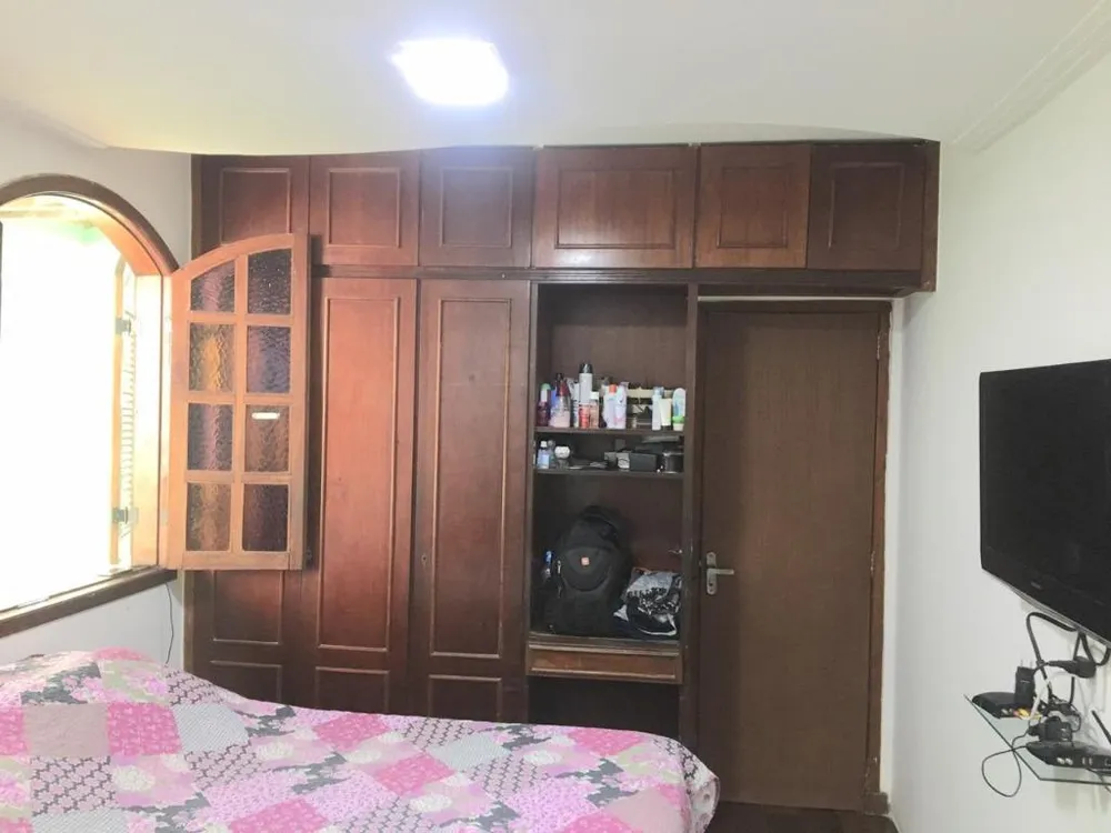 Casa, 3 quartos, 240 m² - Foto 4